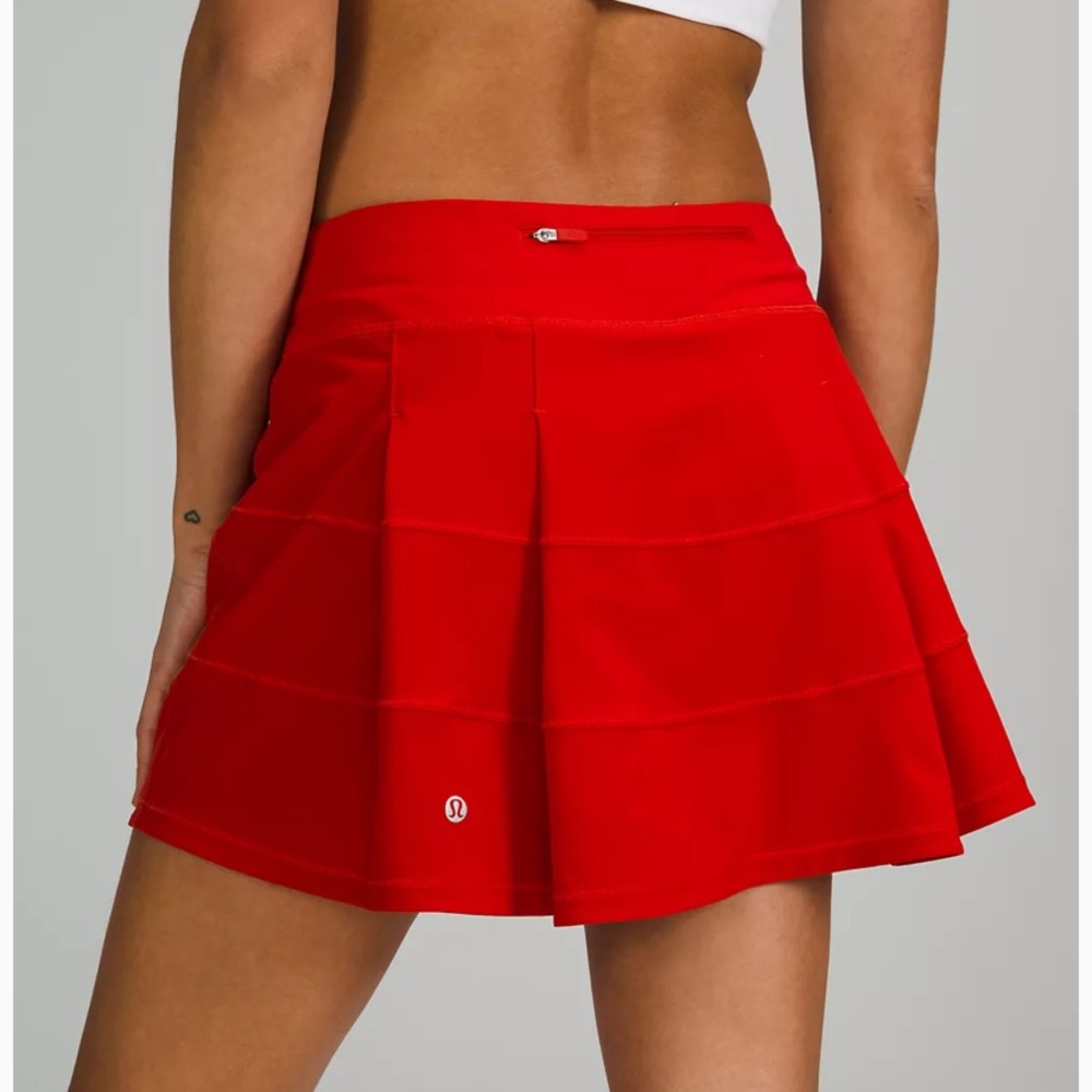 COPY - Like new red size 6 lulu lemon skirt.